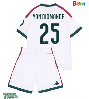 Real Madrid Yan Diomande #25 Replika Babytøj Hjemmebanesæt Børn 2026-27 Kortærmet (+ Korte bukser)